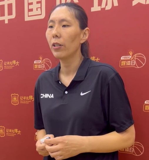 陈楠：张子宇的身高是巨大的优势 她给中国篮球带来了更多希望
