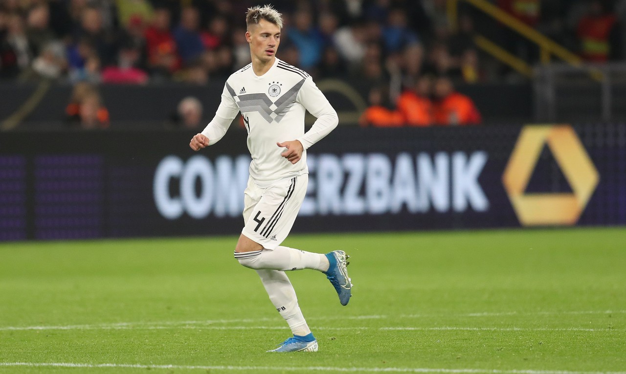 官方：法兰克福中卫罗宾-科赫入选德国队欧洲杯名单