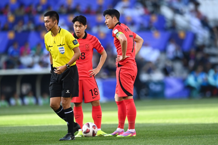 足球报：韩国队要保18强赛种子队资格 对阵国足没理由“放水”