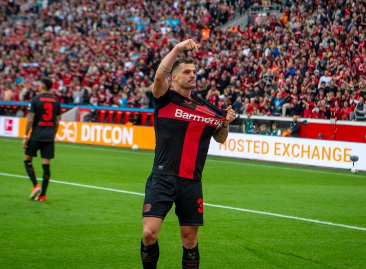 决赛破门！扎卡是首位在德国杯决赛进球的瑞士球员