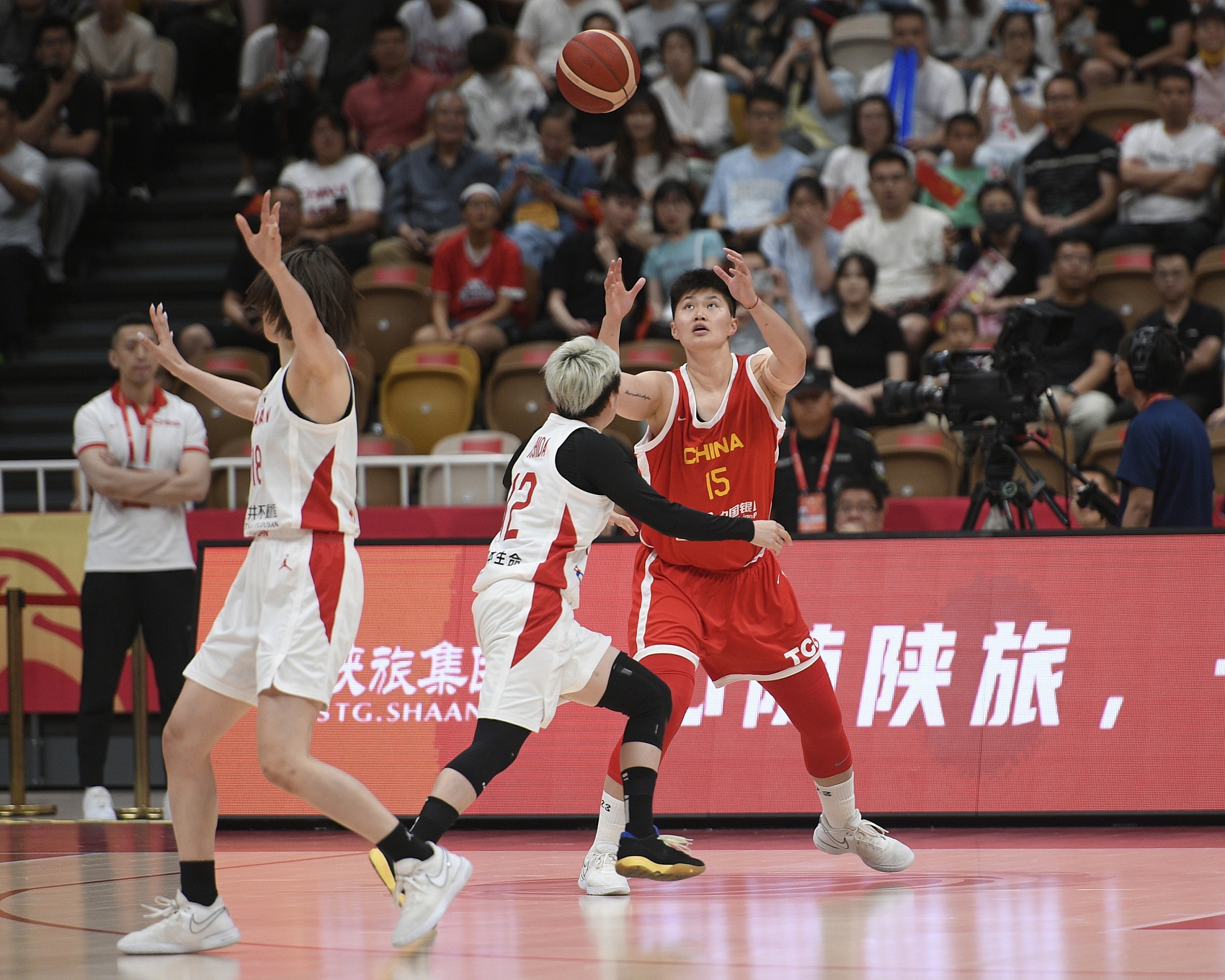 媒体人：中国女篮输就输了 热身赛不给输难道去拿正赛去练兵？