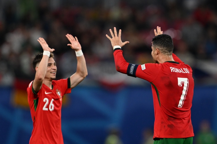 葡萄牙取得正式比赛12连胜，刷新队史纪录